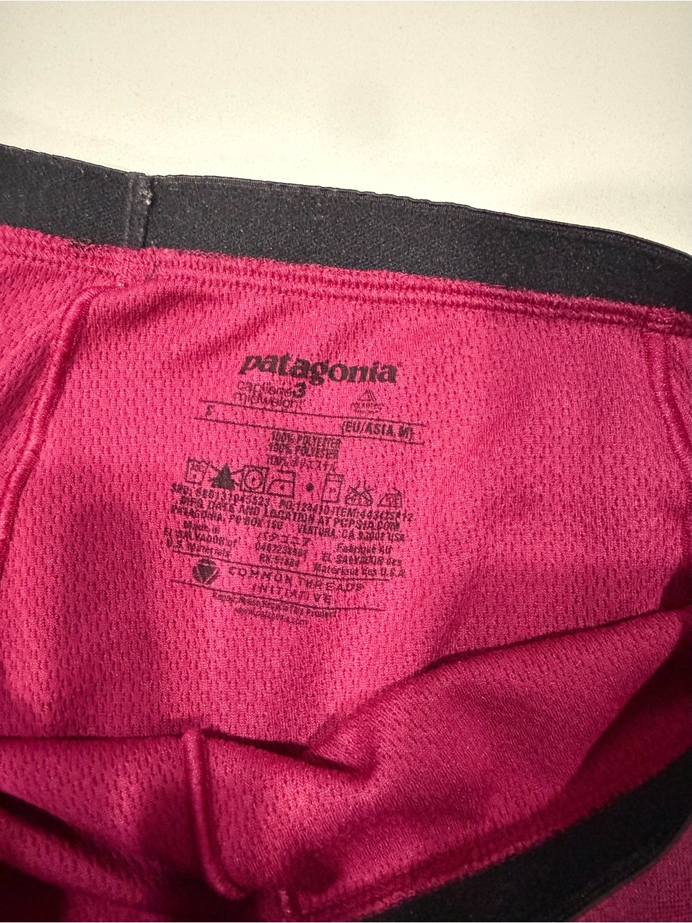 Patagonia Women's Capilene Magenta Two-Piece Performance Base Layer Set - Picture 13 of 13